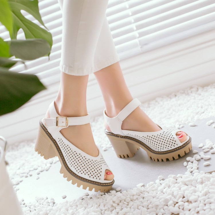 Women's Street Style Low Top Sandals Boots with Metal Decoration and Cutout Design - Image 2