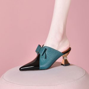 Women's Leather Closed Toe Slippers with Bow and Metal Accents